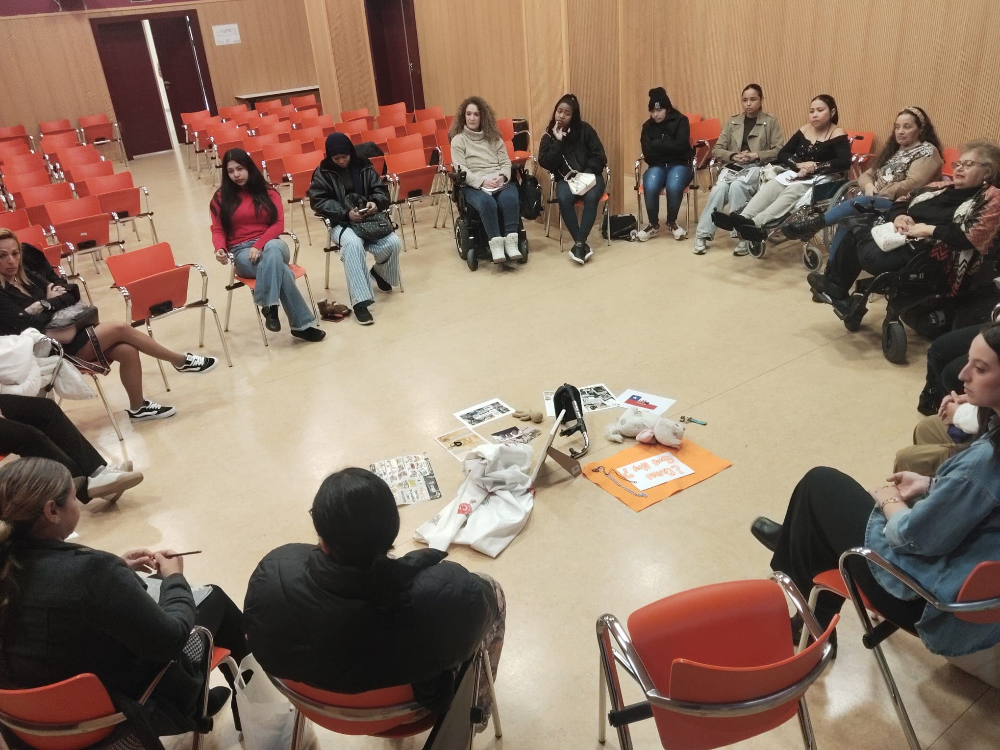 Círculo de mujeres — Cáceres